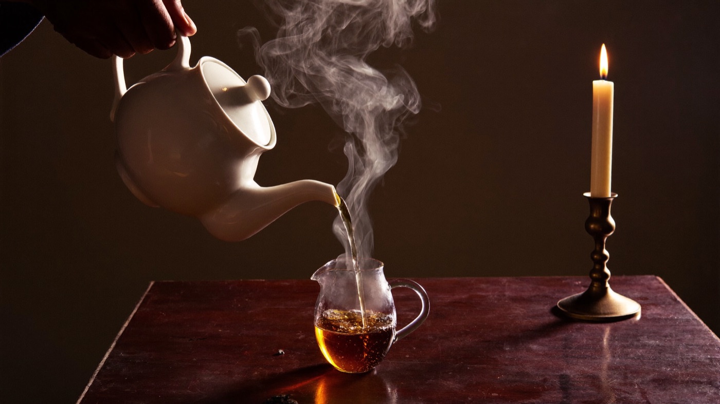 Pouring tea during the tasting